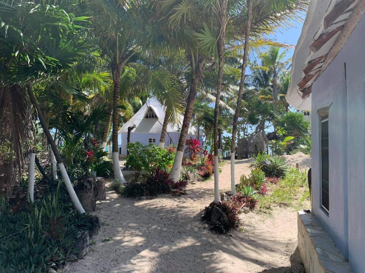Chez Gigi - Eco Lodge Mahahual Buitenkant foto