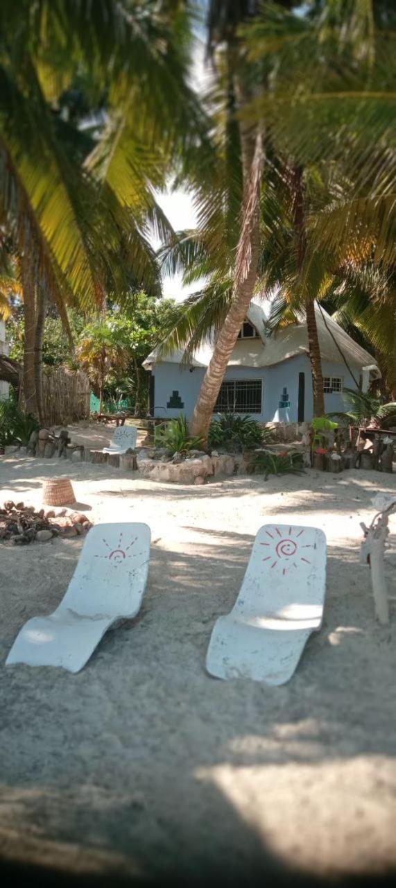 Chez Gigi - Eco Lodge Mahahual Buitenkant foto